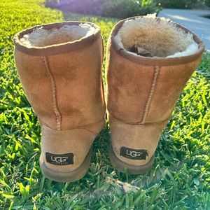 UGG Classic Short Boots